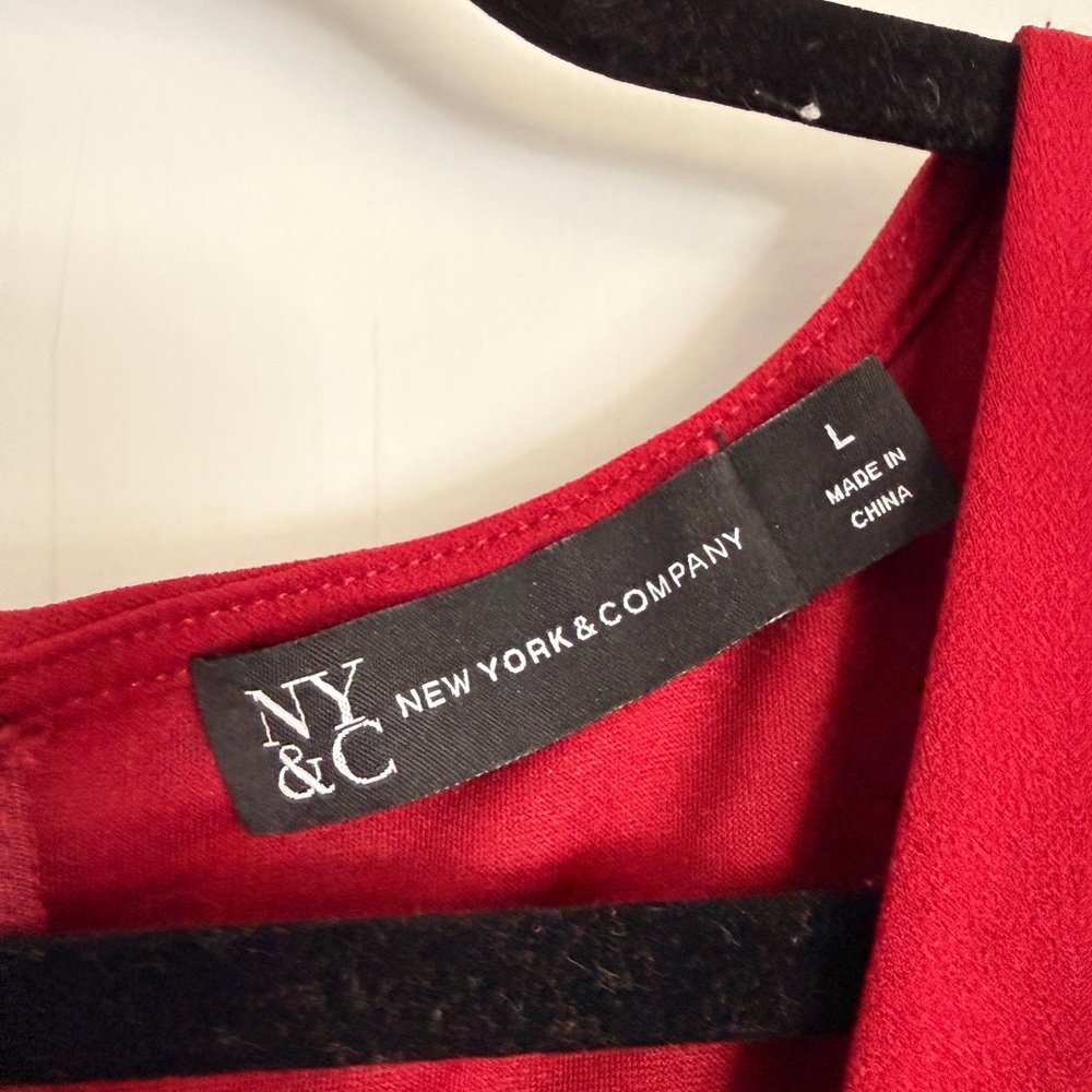 New York & Company Red Sleeveless V-Neck Jumpsuit - Picture 4 of 6